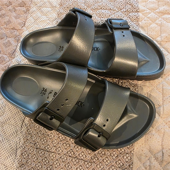 NWOB Birckenstock Arizona Essentials - Picture 7 of 7